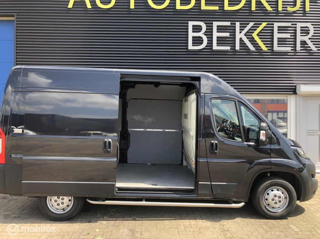 Peugeot Boxer bestel 330 2.2 bluehdi 140 l2h2 premium