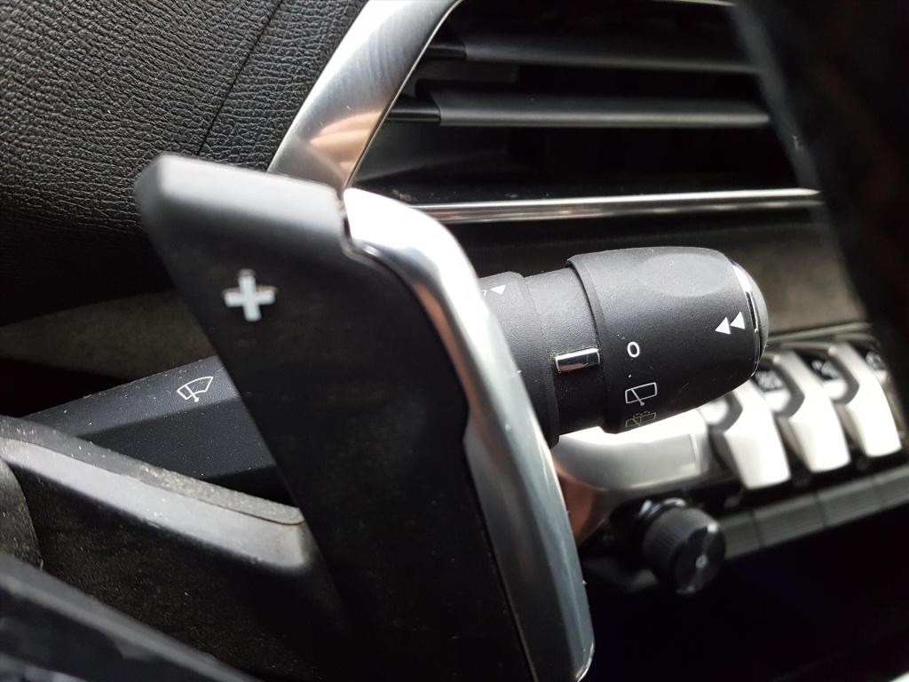 Peugeot 3008 gt 1.2-130pk automaat/eat8 navigatie| trekhaak | apple carplay