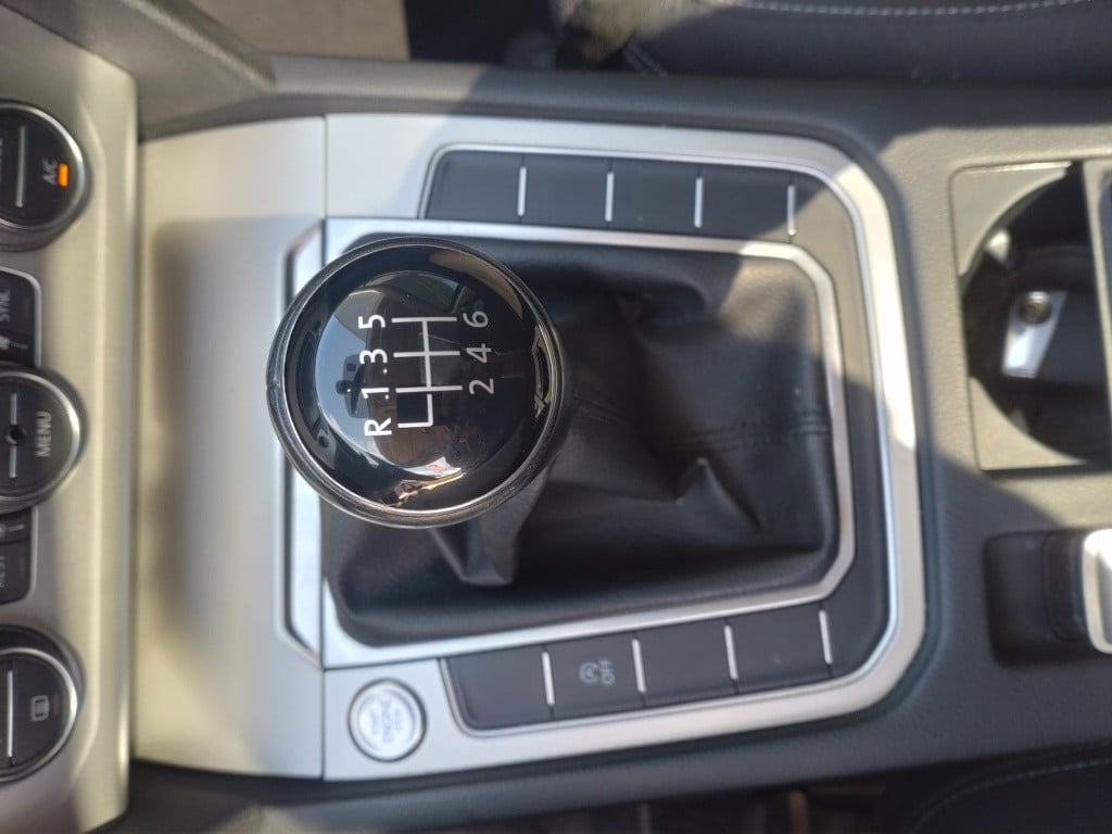 Volkswagen Passat variant 1.4 tsi connected s.