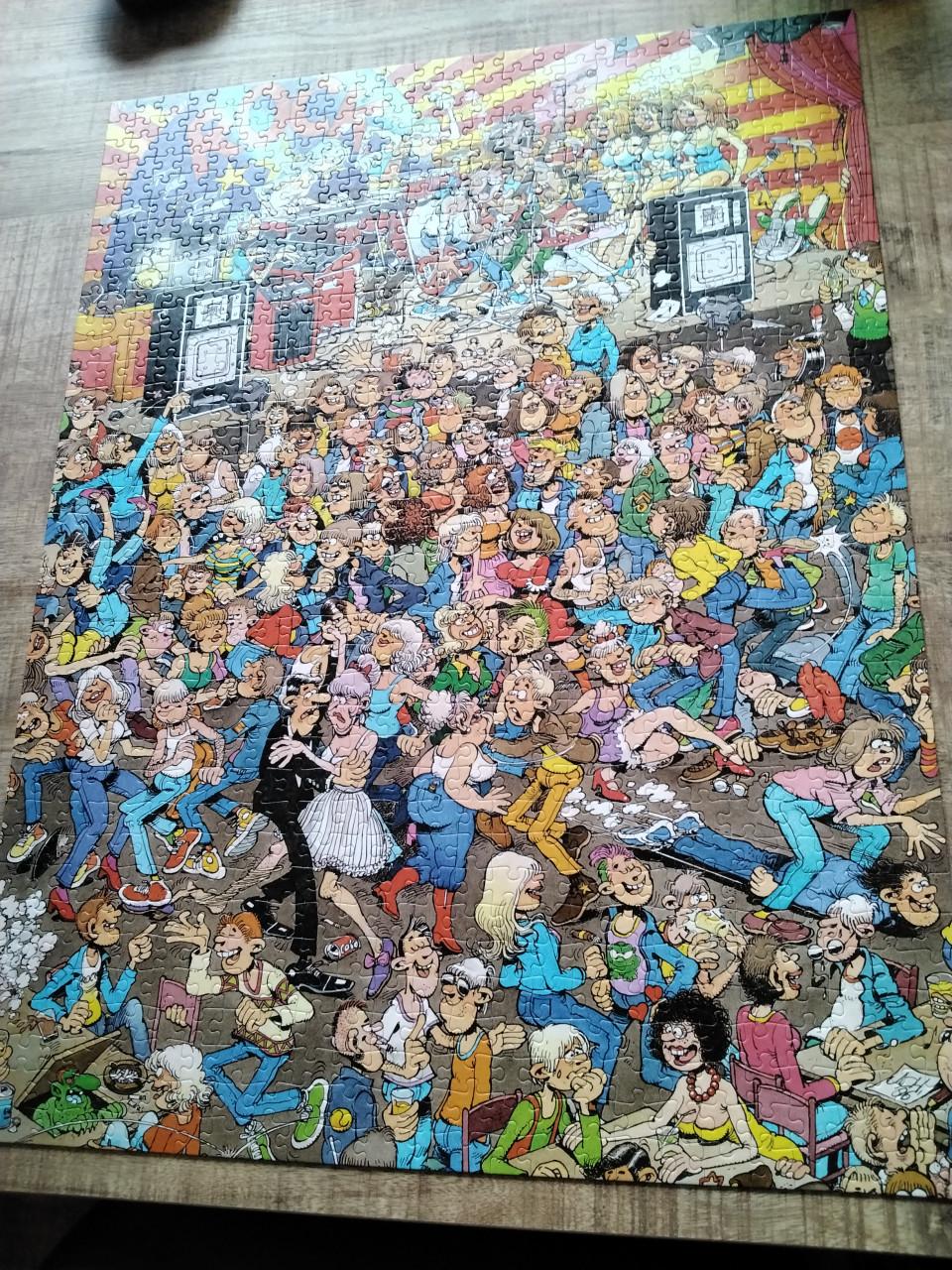 Jan van Haasteren puzzel 950 stukjes Rock around the clock