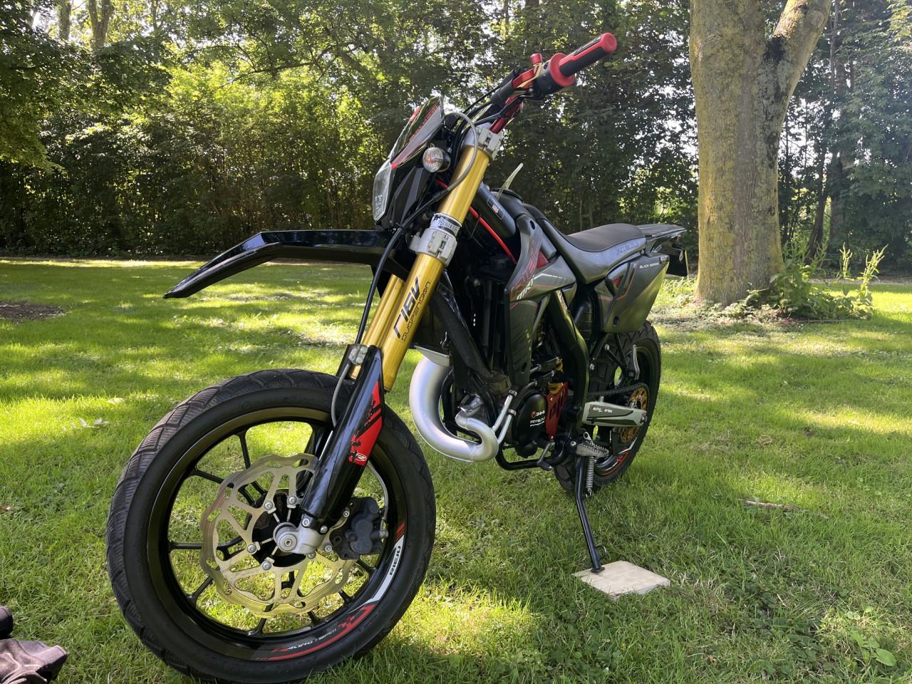 Hele nette Rieju MRT50 Black Series