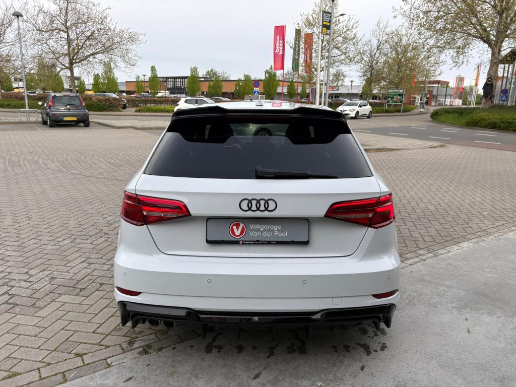 Audi A3 sportback 1.5 tfsi cod sport s line edition