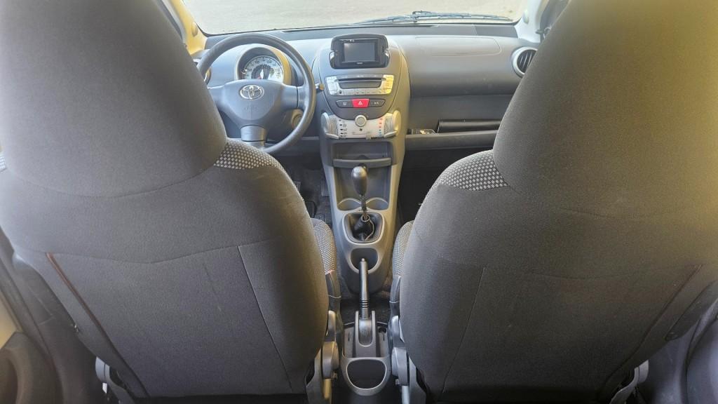 Toyota Aygo 1.0 comfort navigator / nl auto / nap