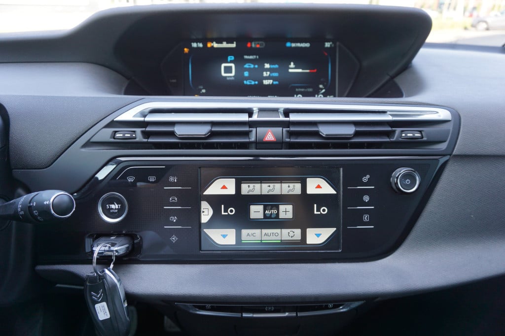 Citroen Grand C4 Picasso 1.6 bluehdi business 7p - automaat- climate / navi
