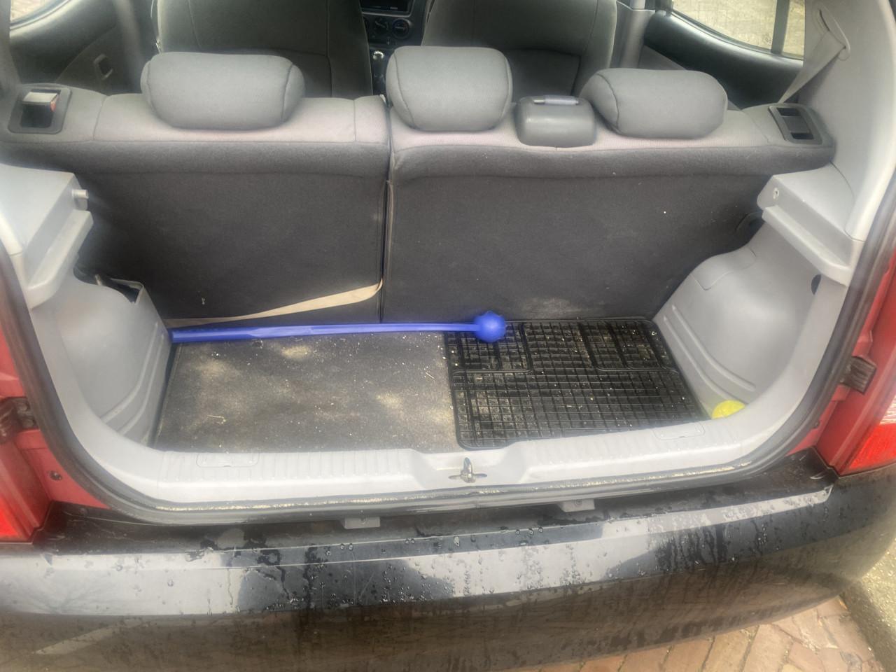 Kia Picanto 2007 – APK afgekeurd – rijdt goed – voor klusser/export