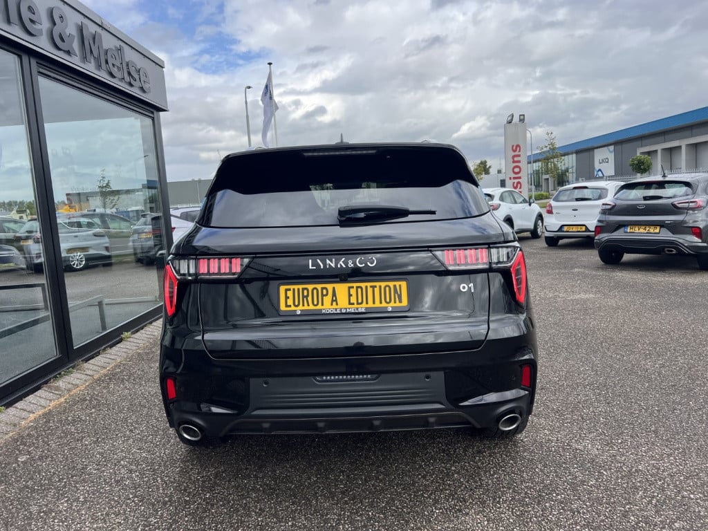 Lynk & Co 01 1.5 261pk plug in hybrid , ( komt 24 oktober binnen ) panodak 