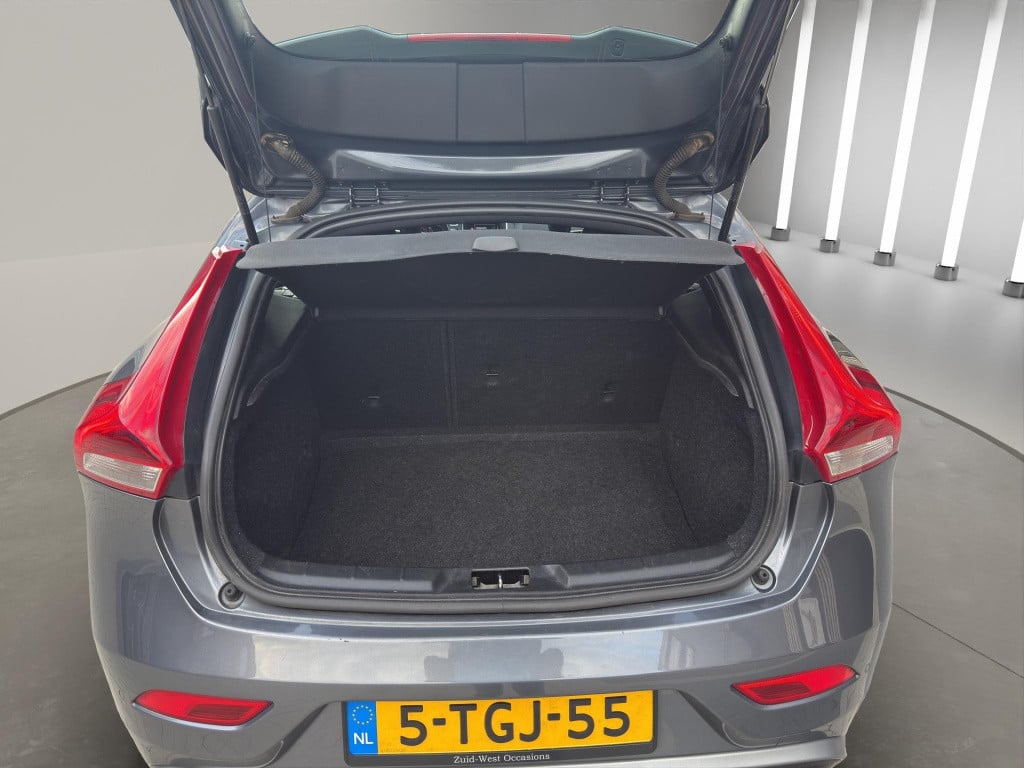 Volvo V40 1.6 d2 r-design leder led memory stoelverwarming