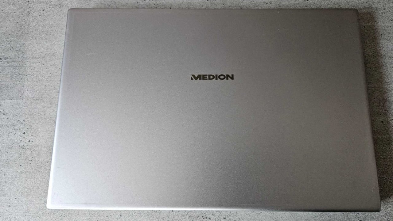 Aangeboden zo goed als nieuwe medion notebook