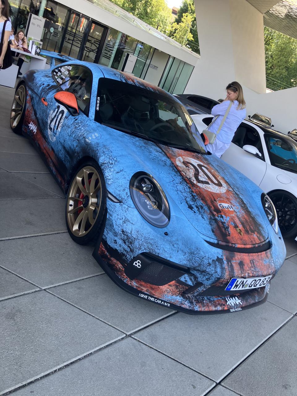 Porsche magazines opruiming !