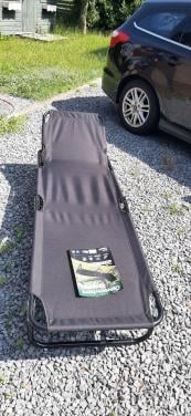 Opvouwbare stretcher voor kamperen of tuin