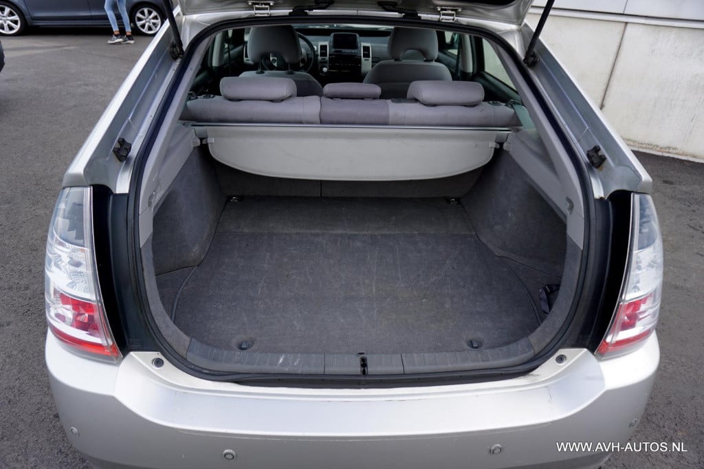 Toyota Prius 1.5 vvt-i