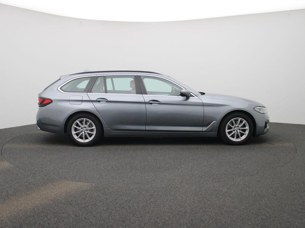 BMW 5 Serie touring 520i business edition plus | automaat | lmv | navigatie