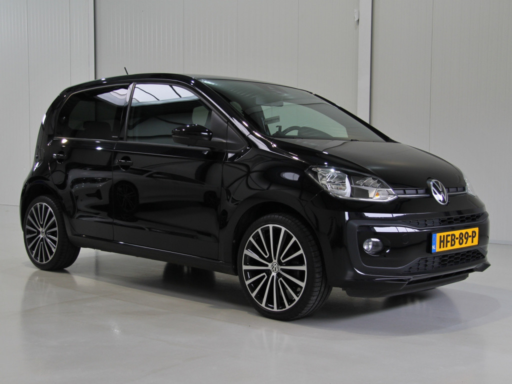 Volkswagen UP! active 5drs. clima | cruise | camera | vol!