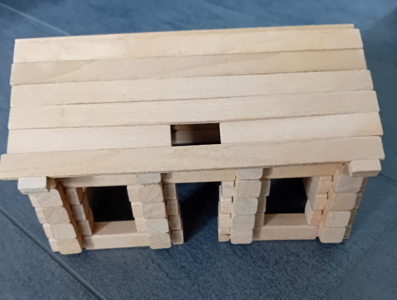 Opbergbox met houten blokken