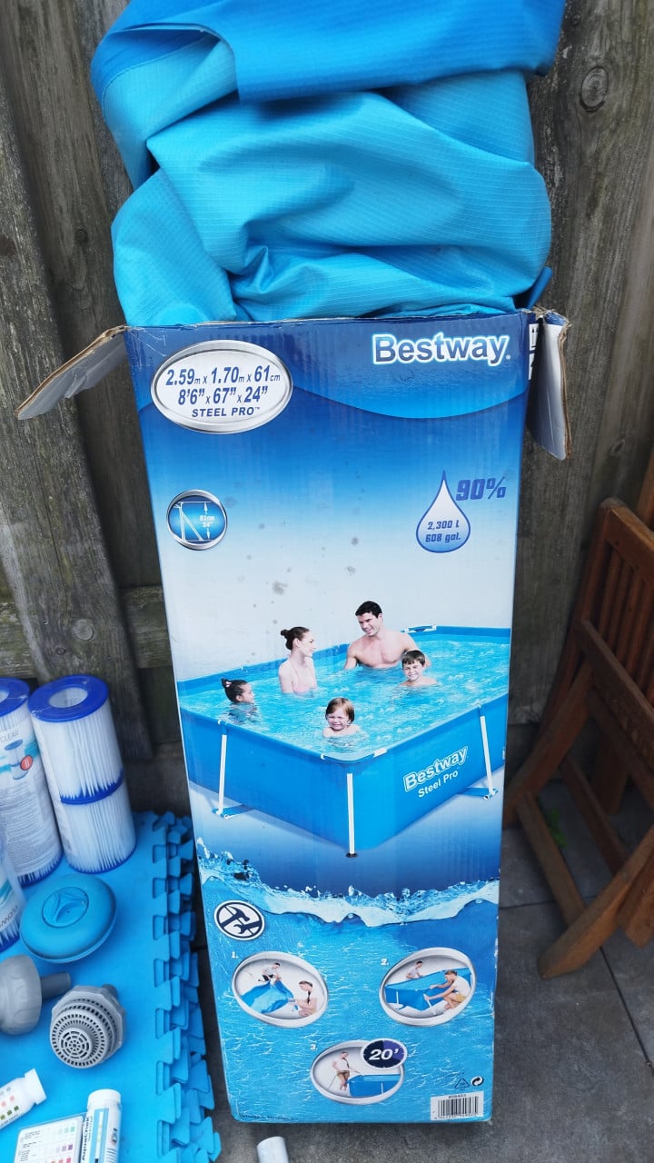 Zwembad Bestway 2.59 x 1.70 x 0.61 + toebehoren!