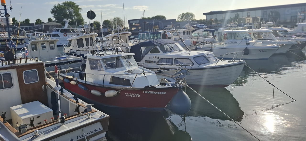 Te koop Visboot