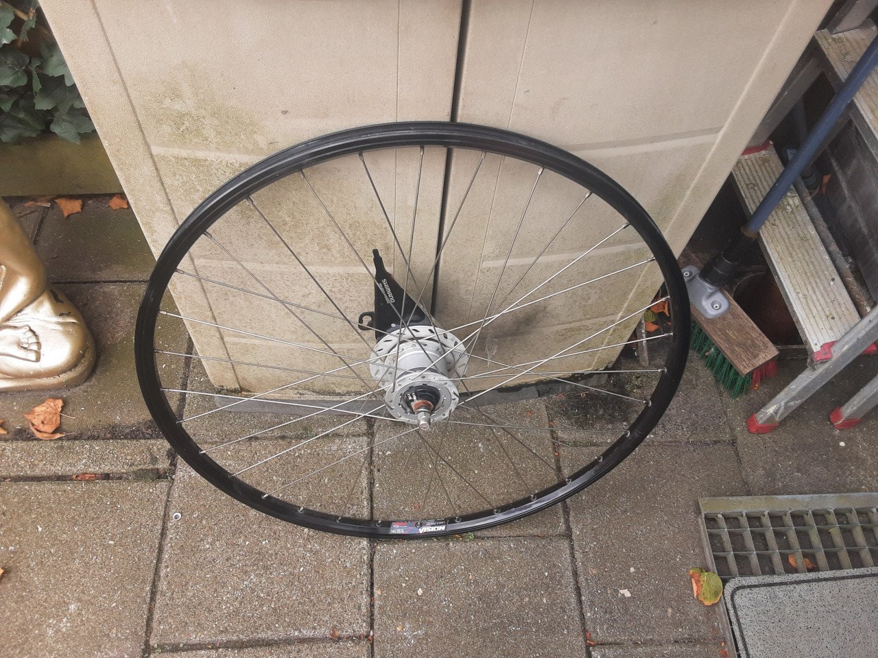 Gazelle 28 inch shimano voorwiel, naafdynamo, rollerbrake rem