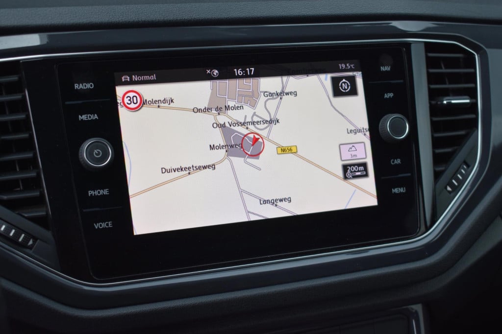 Volkswagen T-roc 1.0 tsi sport | virtual cockpit | trekhaak | camera | nap 