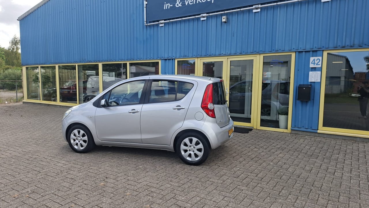 Opel AGILA 1.2 Enjoy 5deurs bj:2009 airco 64.000km nap !!!