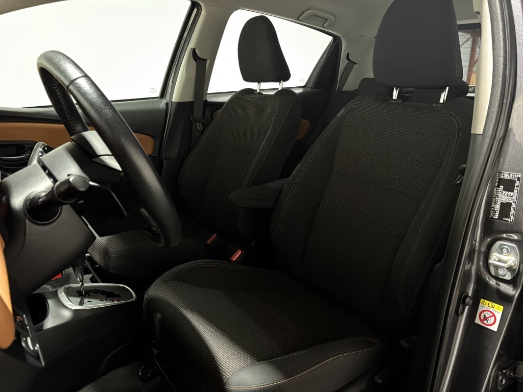 Toyota Yaris 1.3 vvt-i style