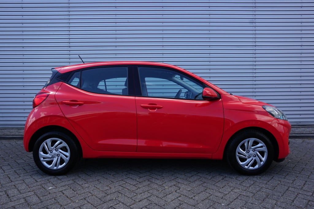 Hyundai I 10 1.0 comfort airco / cruise / carplay / lane ass. / elektr. ram