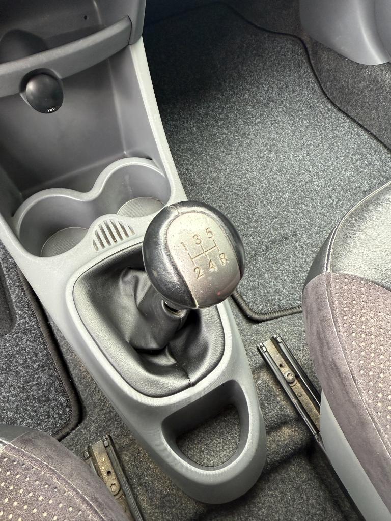 Toyota Aygo 1.0-12v aspiration green navigator