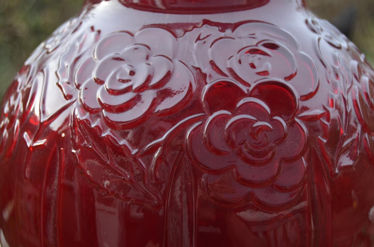 Fraaie grote rode glazen vaas Frans, Art Deco (?)