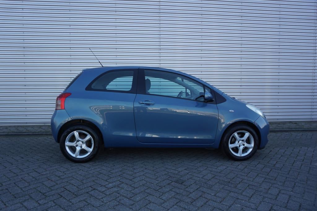Toyota Yaris 1.3 vvti sol airco / elektr. ramen / nap / nieuwe apk!