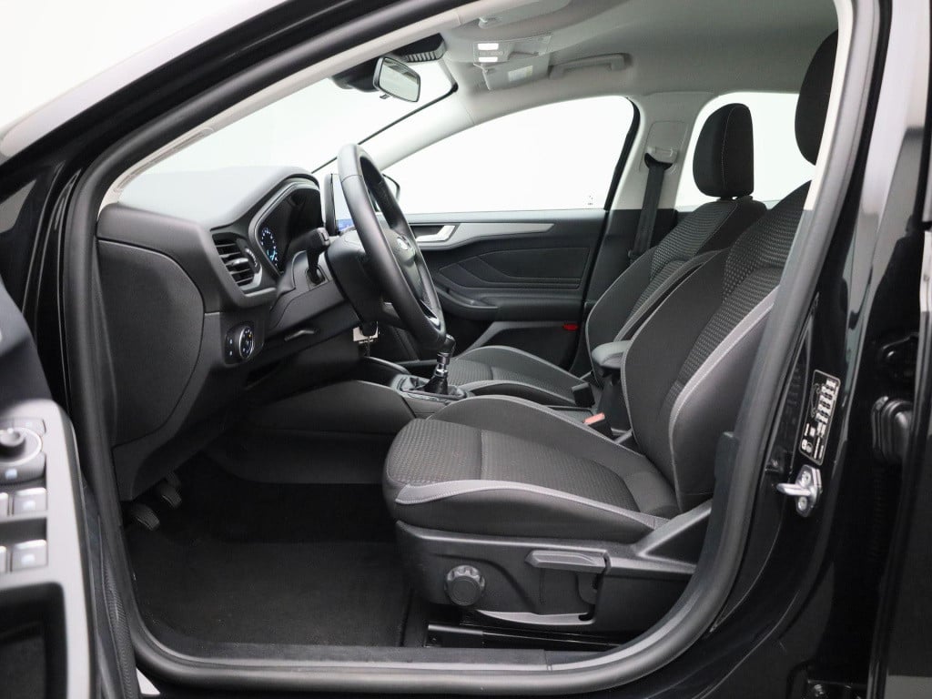 Ford Focus wagon 1.0 ecoboost hybrid connected | navigatie | cruise control