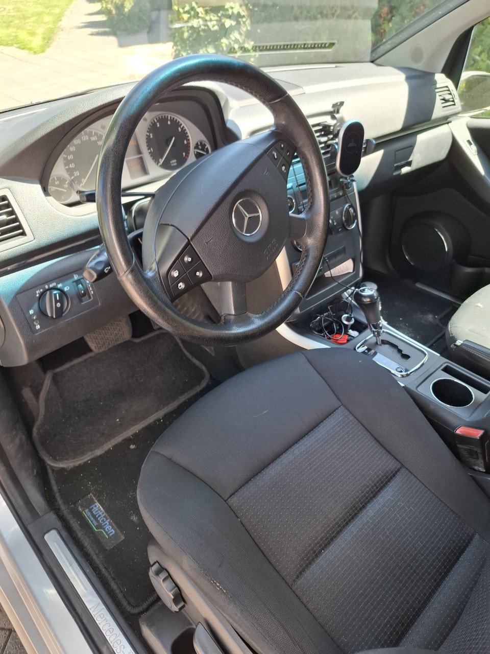 Mercedes Benz B170