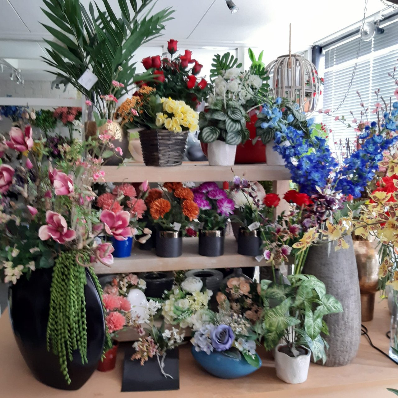 KUNSTBOMEN - PLANTEN - BLOEMEN