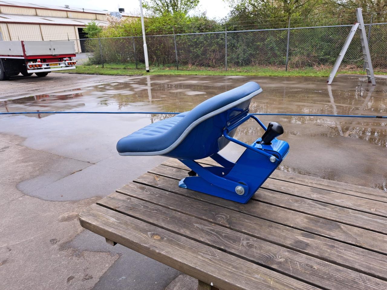 Ford trekkerzitting z.g.a.n.