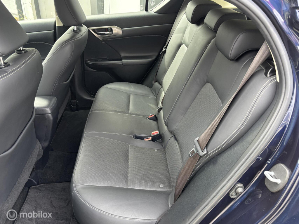 Lexus Ct 200h luxury line