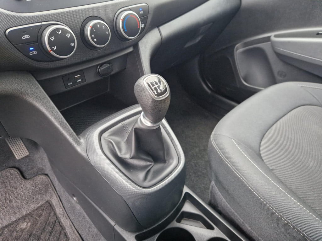 Hyundai I 10 1.0i comfort | carplay | bluetooth | cruise control | navigati