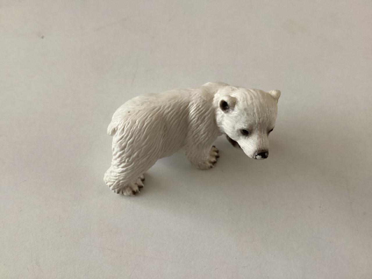 Schleich/Bully.  2 olifanten. Leeuw. IJsbeer. Eland. Zwijn. Koe.