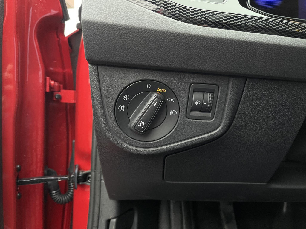 Volkswagen Polo 1.0 tsi life | apple carplay/android auto | stoelverwarming