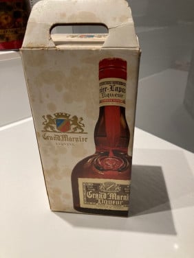 Fles Grand Marnier van ruim 40 jaar oud
