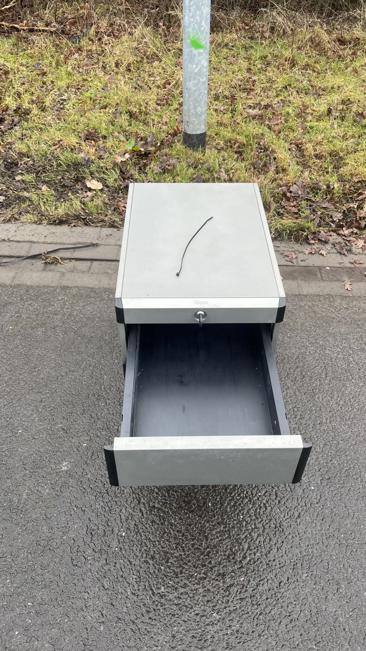 Gispen Ladeblok
