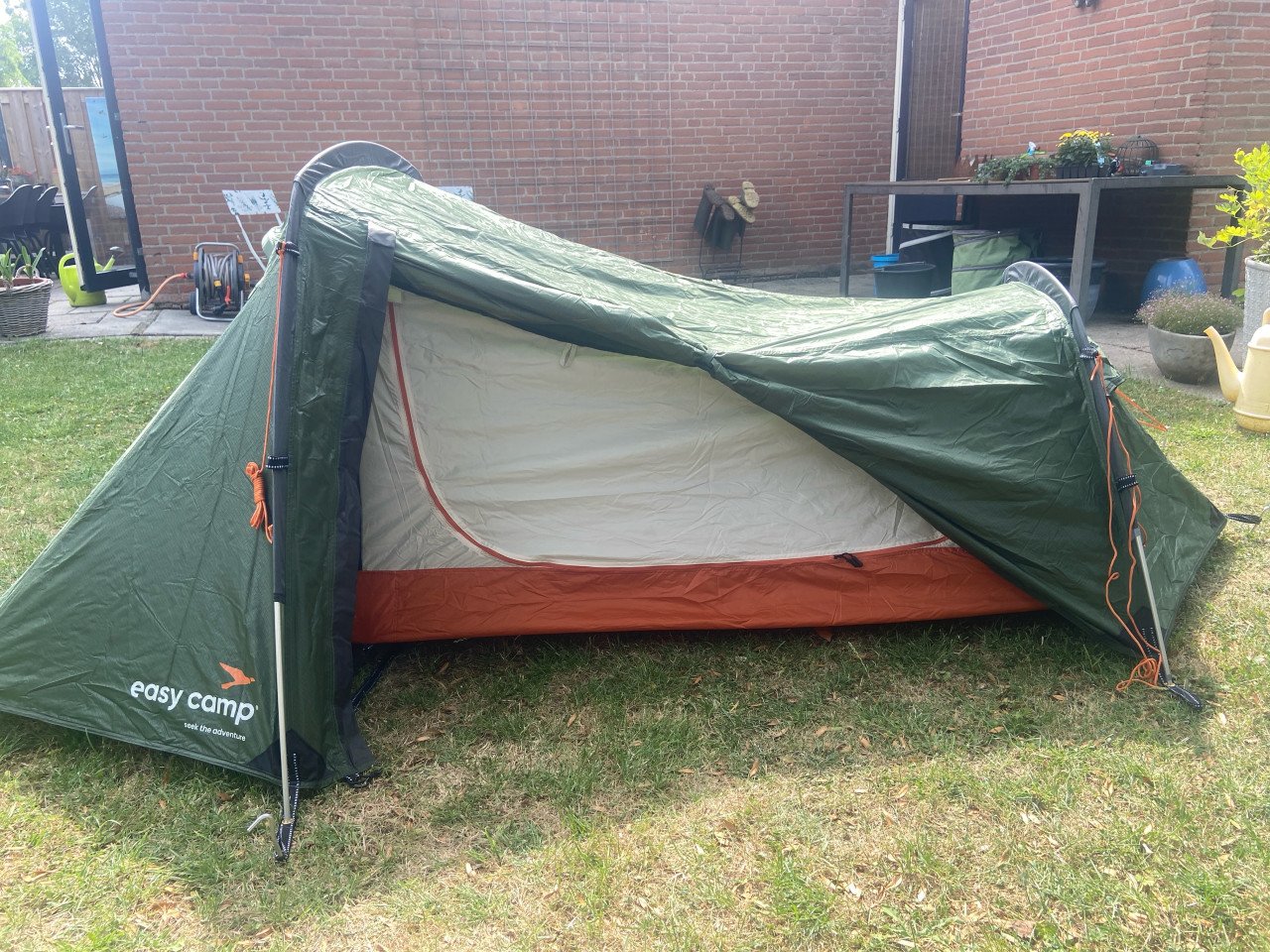 Easy camp Sarek twee persoons tentje lichtgewicht