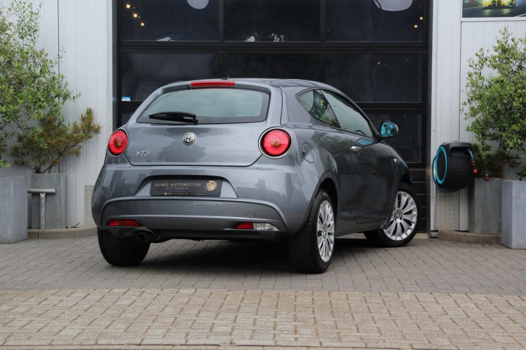 Alfa Romeo MiTo 1.4 progression -1e eig - pdc - airco - elek ramen - isofix