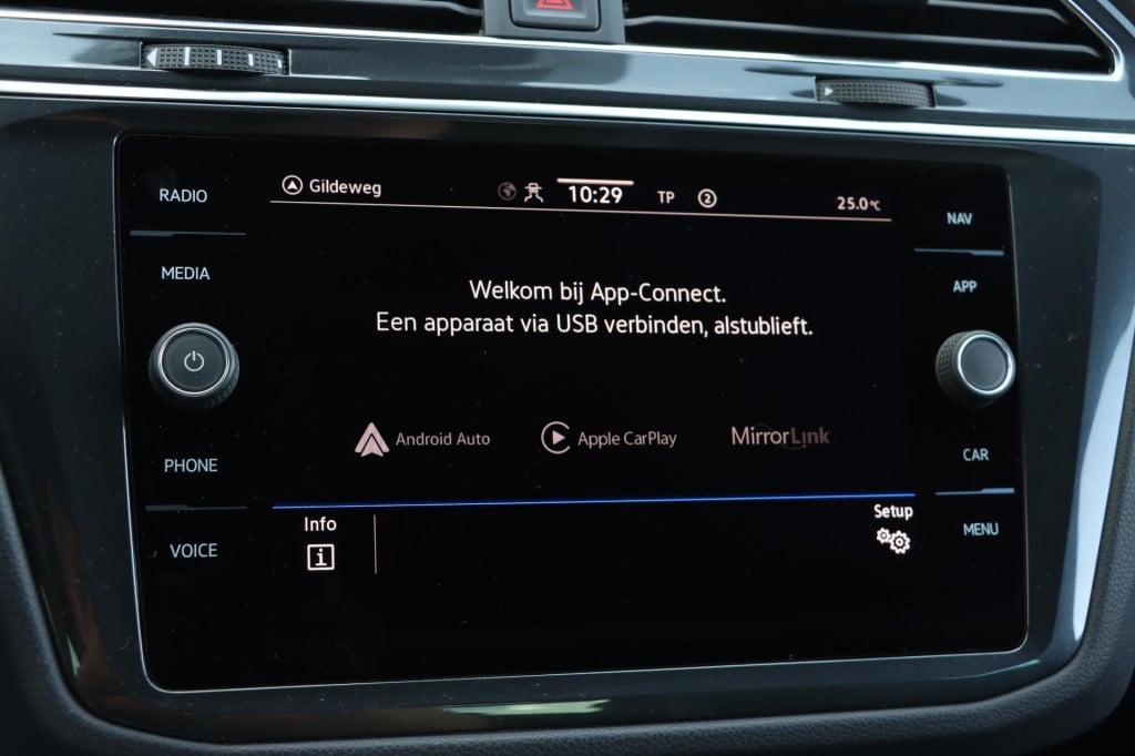 Volkswagen Tiguan 1.5 tsi r-line 150pk dsg7