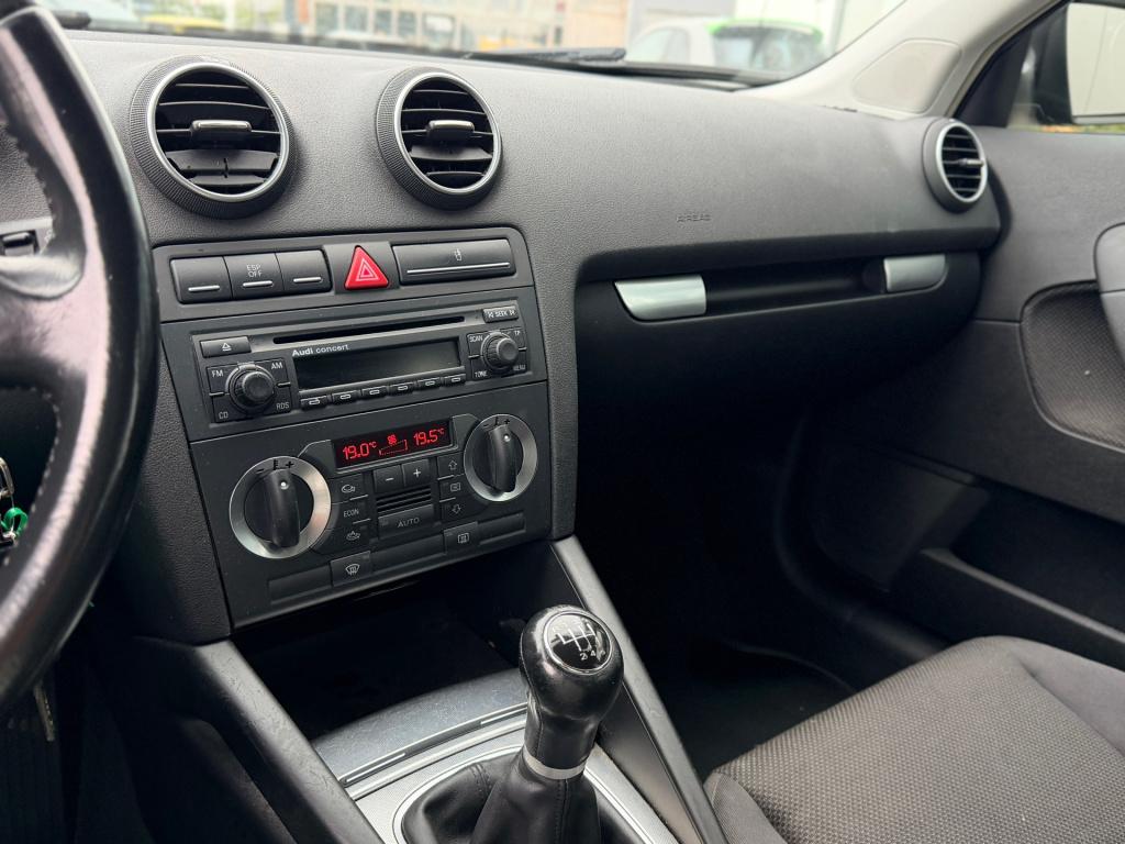Audi A3 sportback 1.6 fsi ambiente