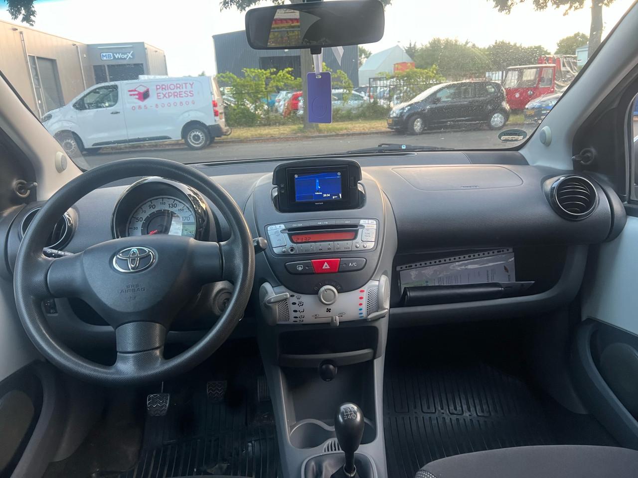 Toyota Aygo 1.0-12V Navigator 160.039KM