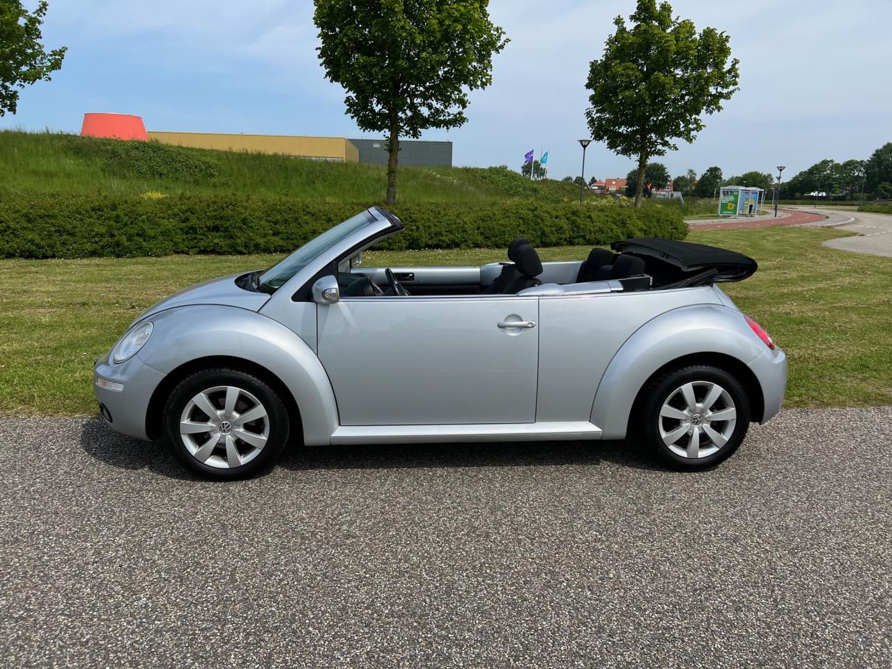 VW Beetle Cabrio uit 2007 met slechts 139.000 km, nieuwe kap!!