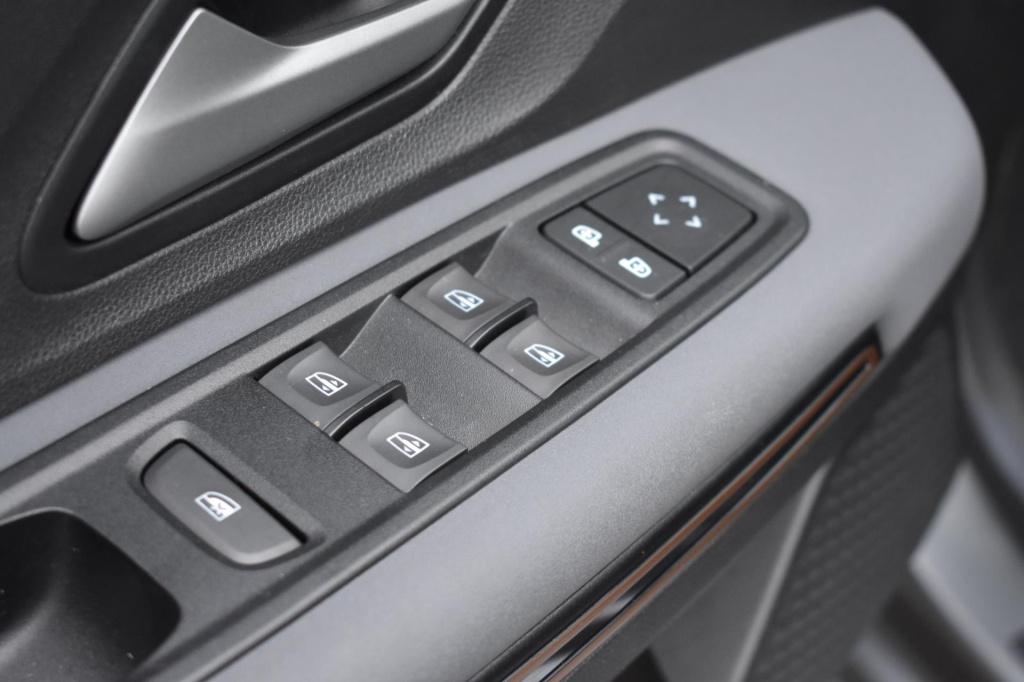 Dacia Jogger 1.6 hybrid 140 extreme 7p. | stoelverwarming | nap | apple car