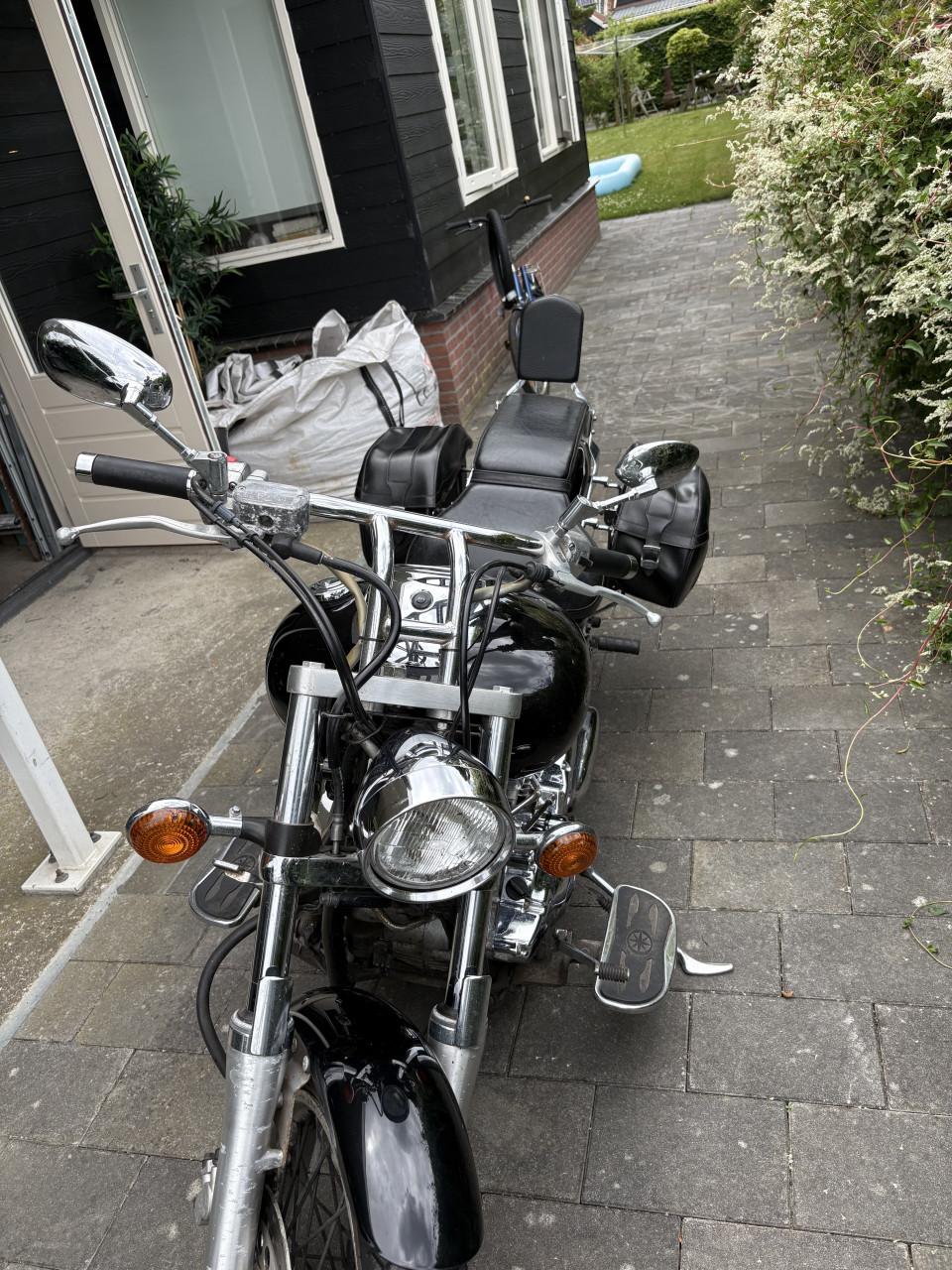 Yamaha DragStar 1100 Classic | 2002 | 43.370 km | Vance & Hines