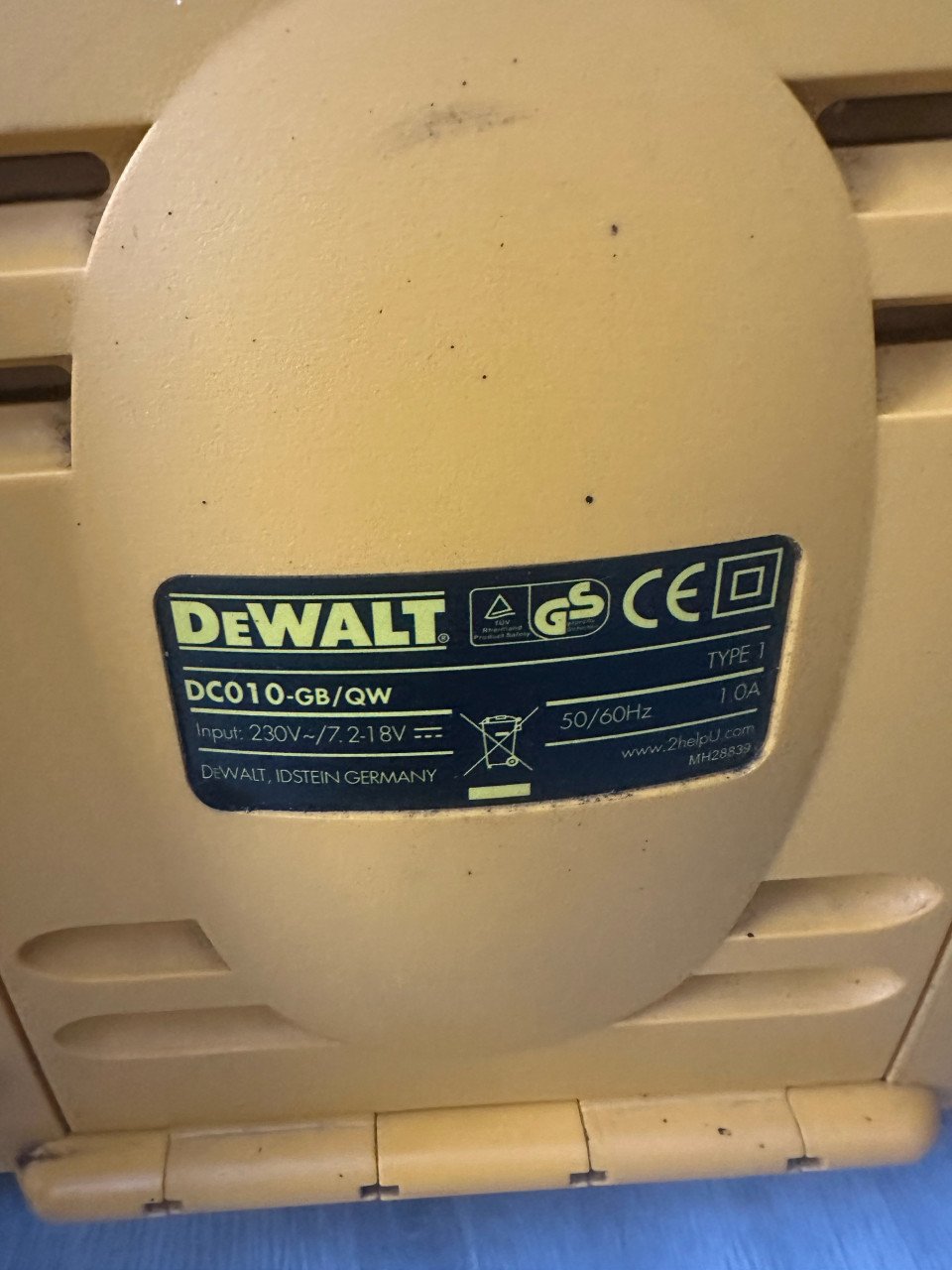 Bouw radio DeWalt