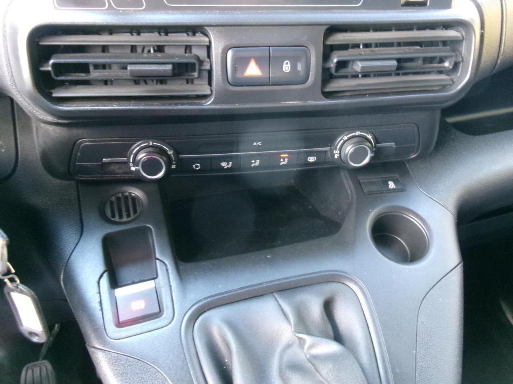 Peugeot Partner 1.5 bluehdi 75 airco, trekhaak, 3-zits