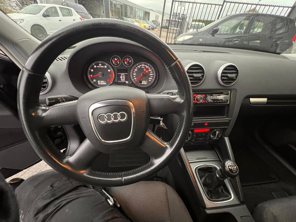 Audi A3 sportback 1.4 tfsi attraction pro line