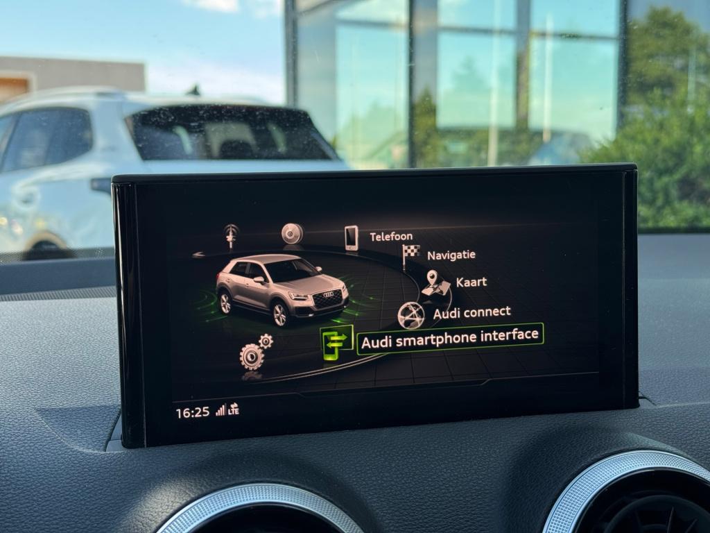 Audi Q2 35 tfsi s-line * keyless * virtual cockpit * stoelverwarming * carp